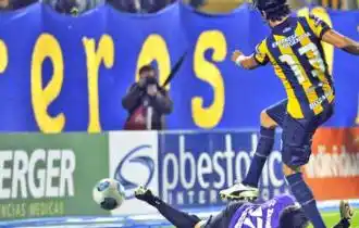 Central empató sobre la hora ante Arsenal