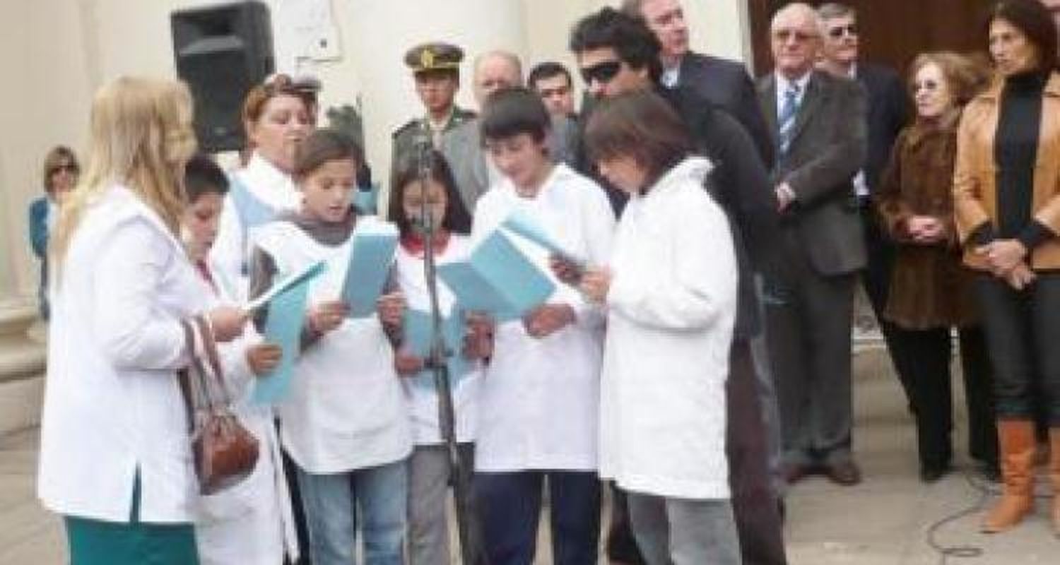 Único acto por San Martín