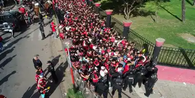 El operativo por el clásico Colón-Unión contará con más de 900 policías: ¿a qué hora abrirán las puertas del estadio?