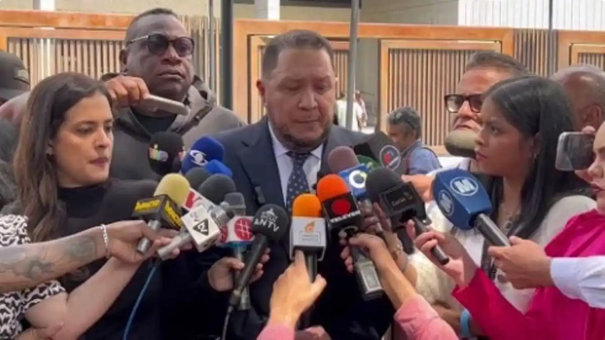 ¡DICE QUE LO AMENAZARON!  José Brito a la oposición: “el que no la debe no la teme” (+Video)