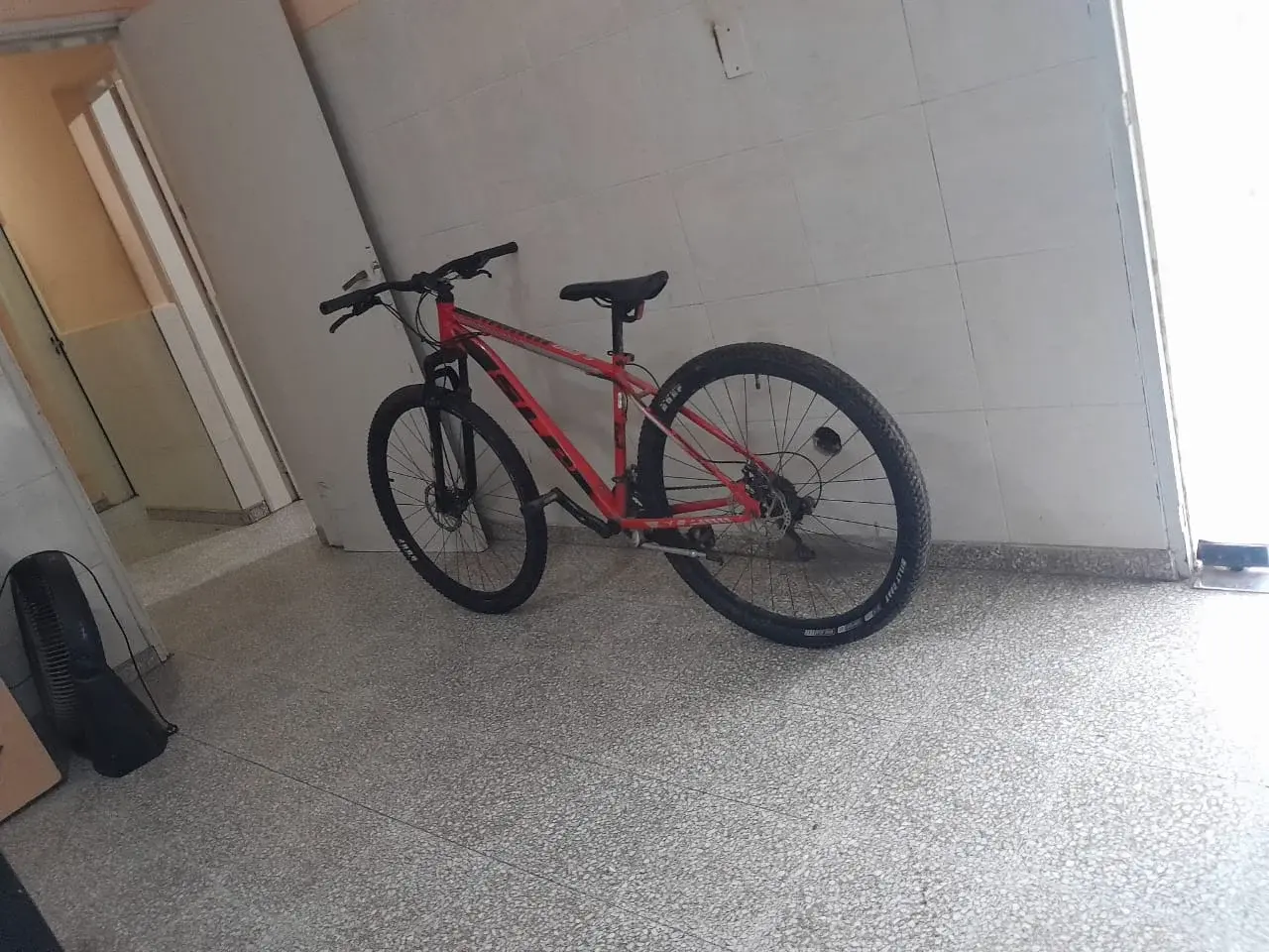 Cámaras del CeMU permitieron recuperar en minutos una bicicleta robada en barrio Italia