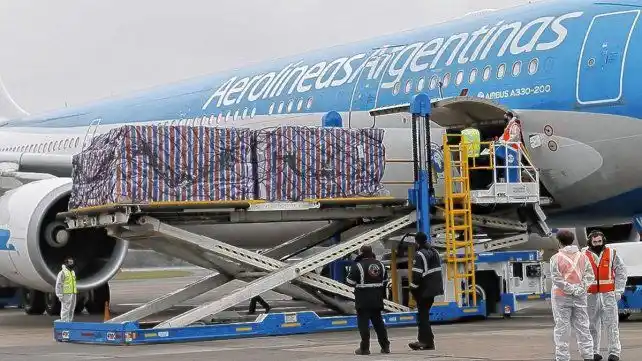 Llegan este jueves al país un millón de dosis de la vacuna Sinopharm desde China