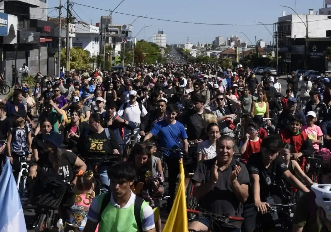 La Caravana de la Primavera fue declarada Patrimonio Cultural Intangible de Mar del Plata, se realiza desde 1961.