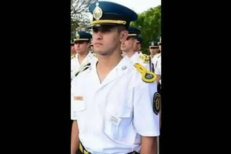 Un oficial evitó que una mujer se quitara la vida desde el puente Méndez Casariego