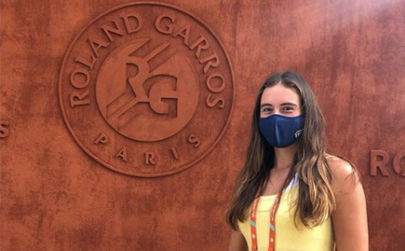 Solana Sierra comenzó Roland Garros eliminando a la 4° favorita