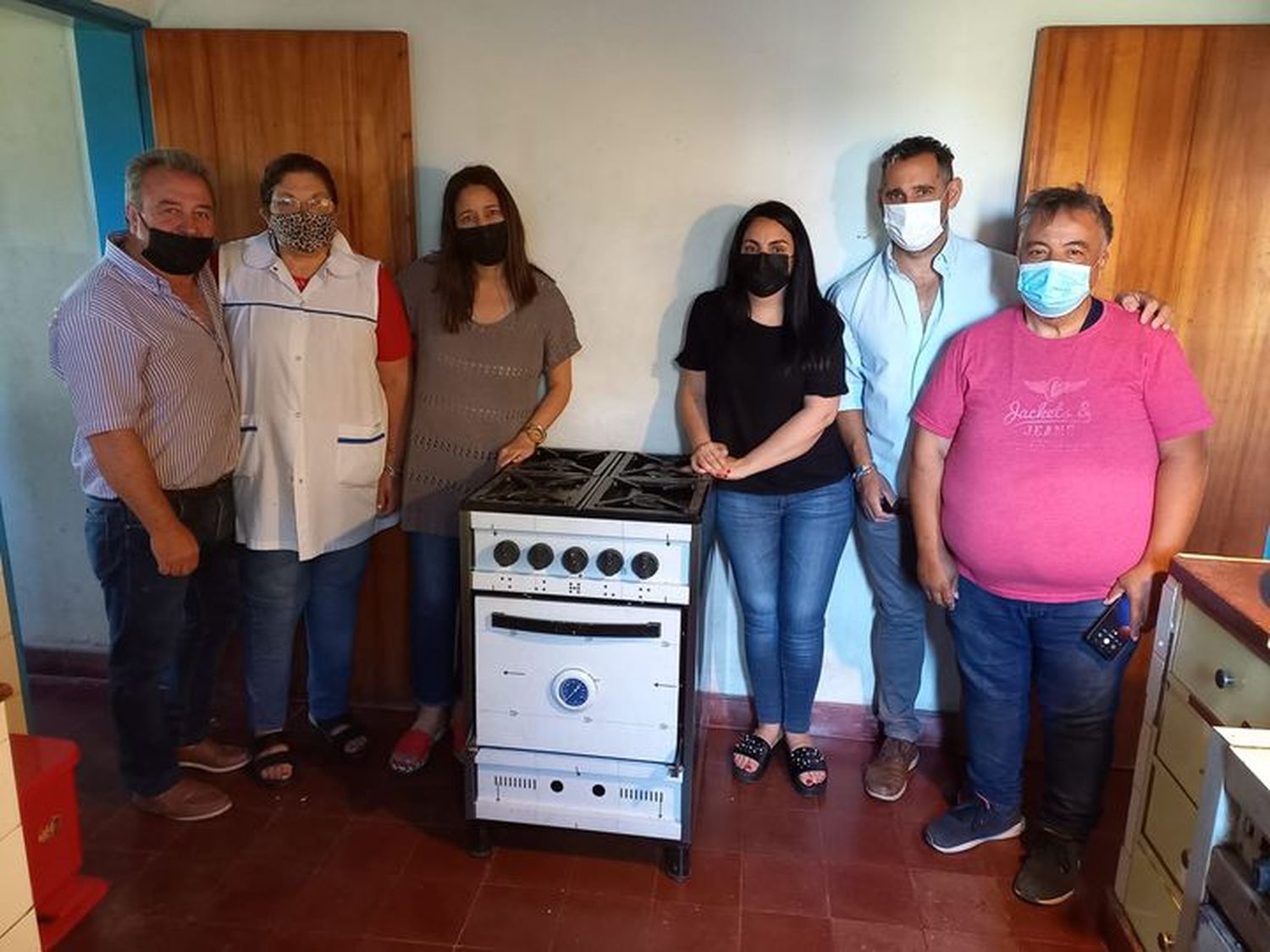 Rubattino entrego una cocina a la Escuela Nº7