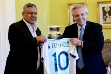 Alberto Fernández defendió a Central del gesto de Estudiantes y valoró el ciclo de Tapia al frente de AFA