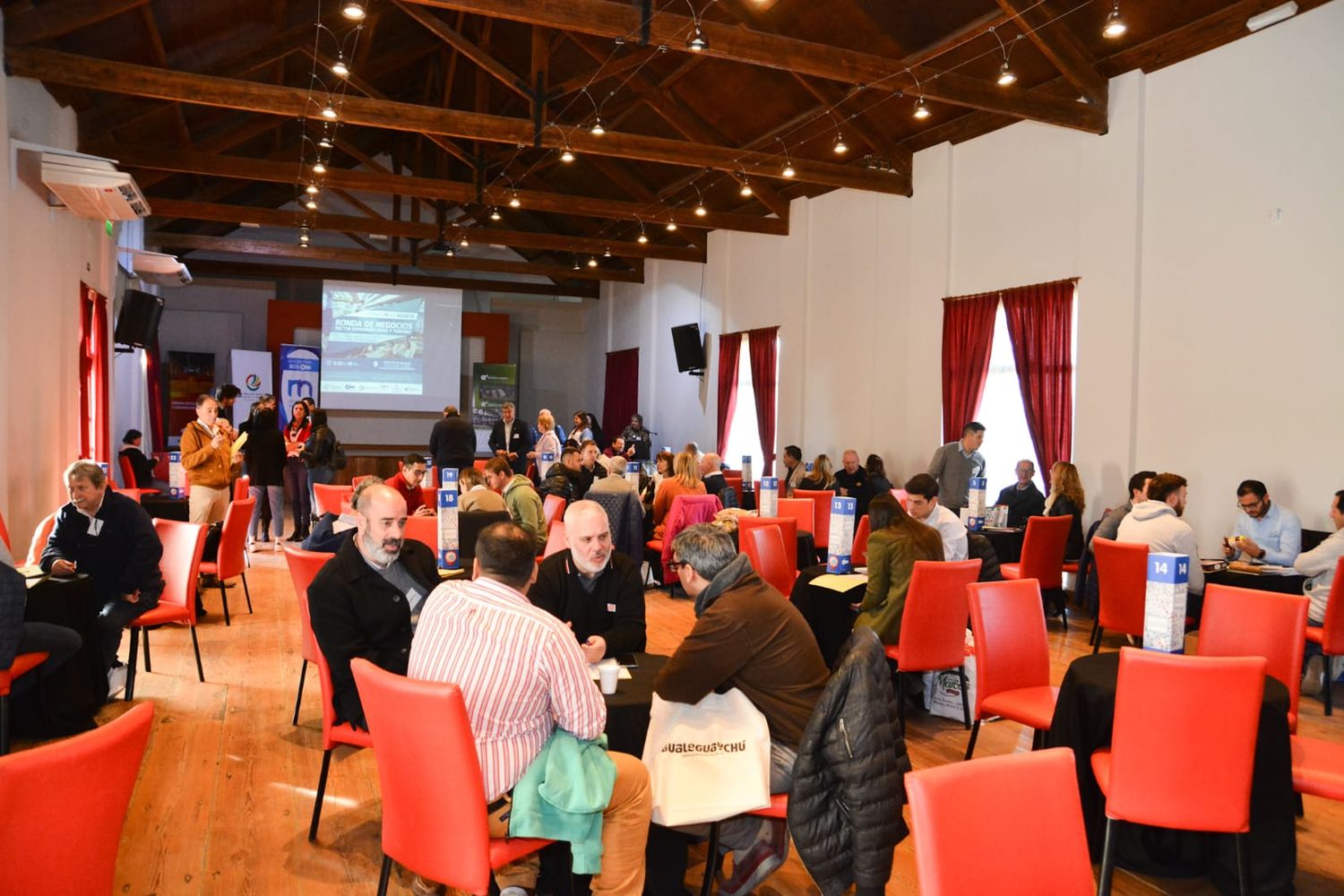 El intendente Piaggio inauguró la Ronda Nacional de Negocios orientada para supermercados y turismo