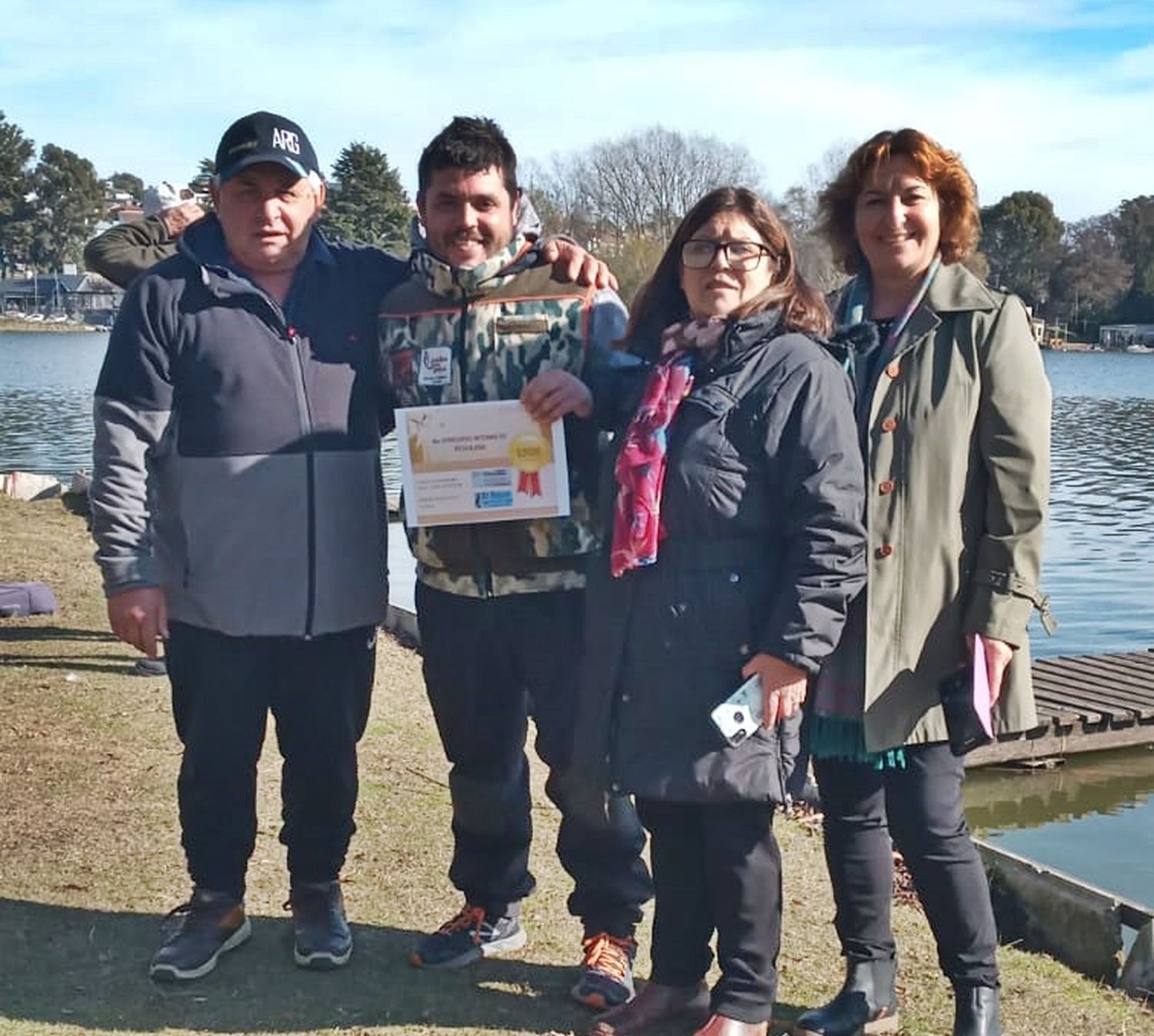 Trevisiol, con la familia Cabrera.