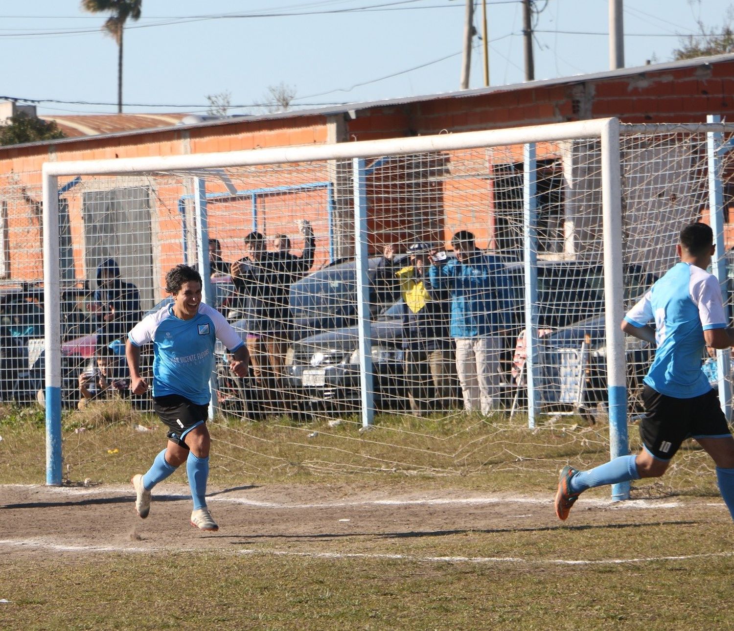 Sarmiento – Defensores: un clásico de lujo para abrir la fecha