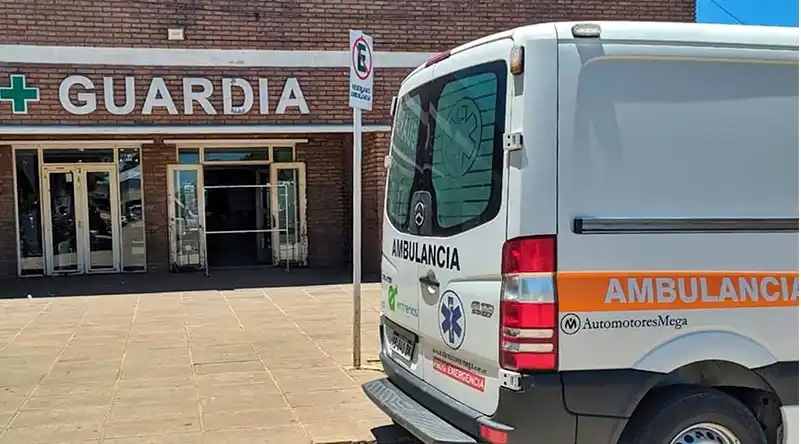 Un operario está en estado reservado tras caer del techo de un aserradero