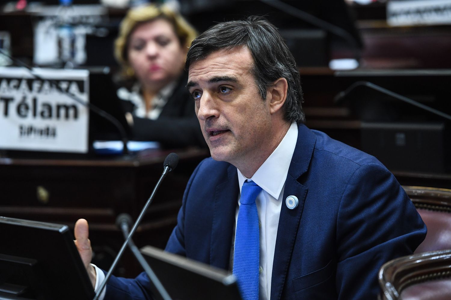 Esteban Bullrich presentará su renuncia al Senado