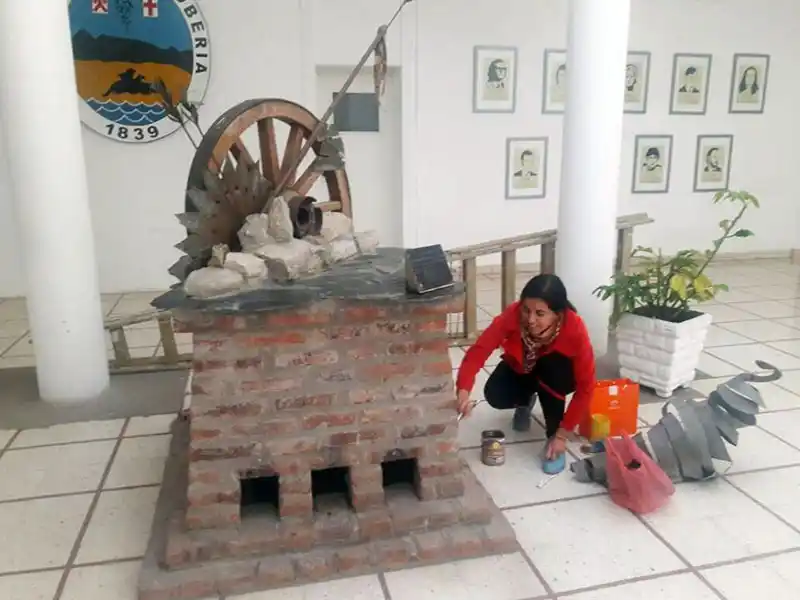 Restauran los monumentos desde el Museo Histórico