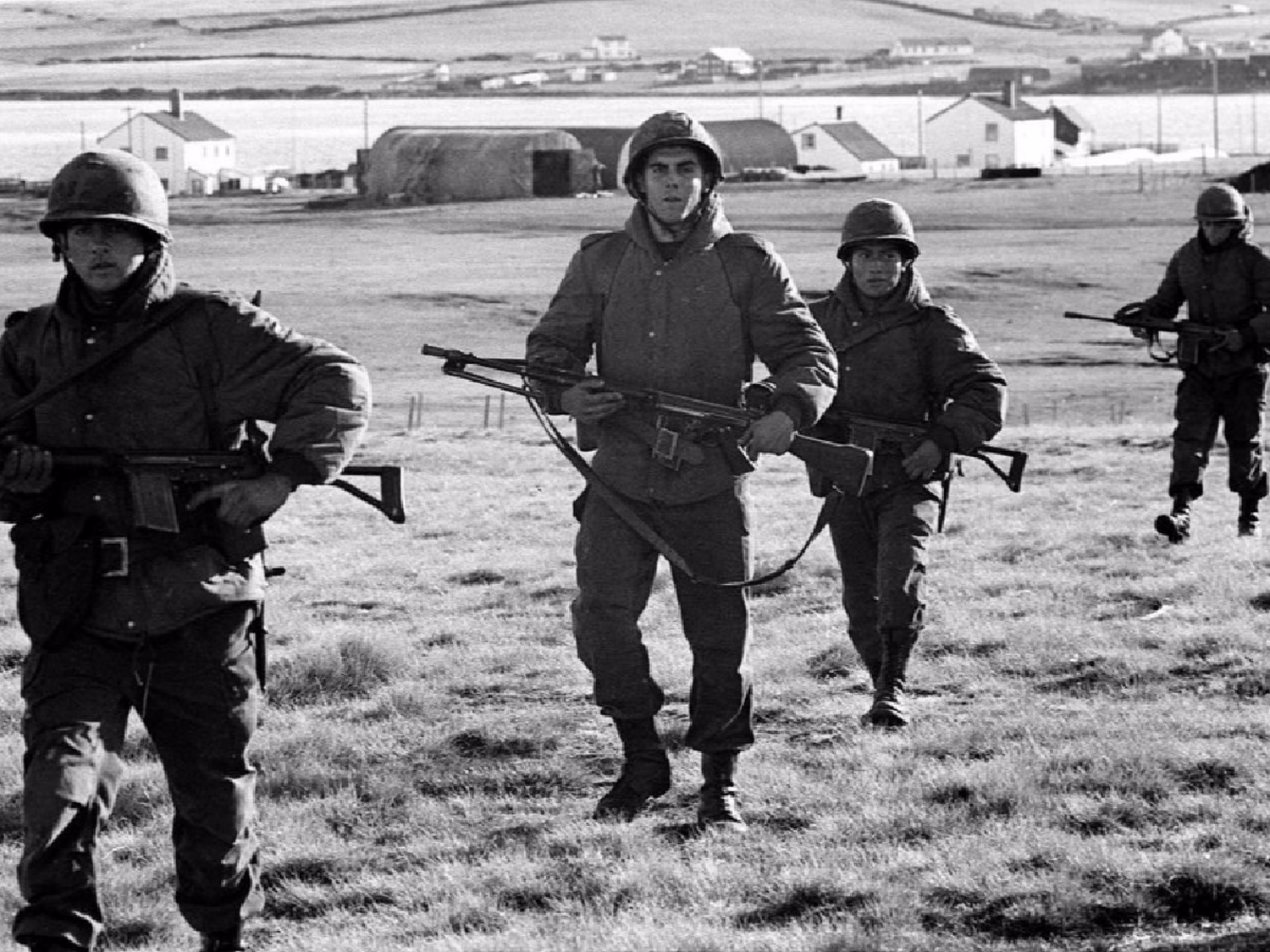 Indagarán a militares por torturas a soldados en Malvinas