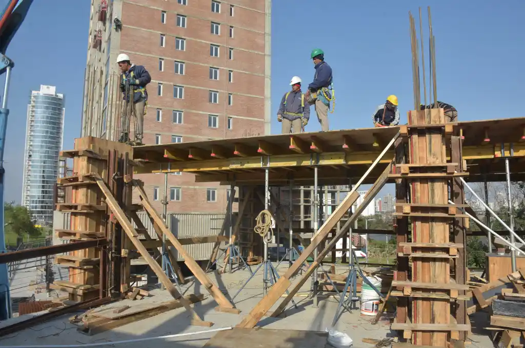 En noviembre hubo una baja del 1,5% interanual para la construcción