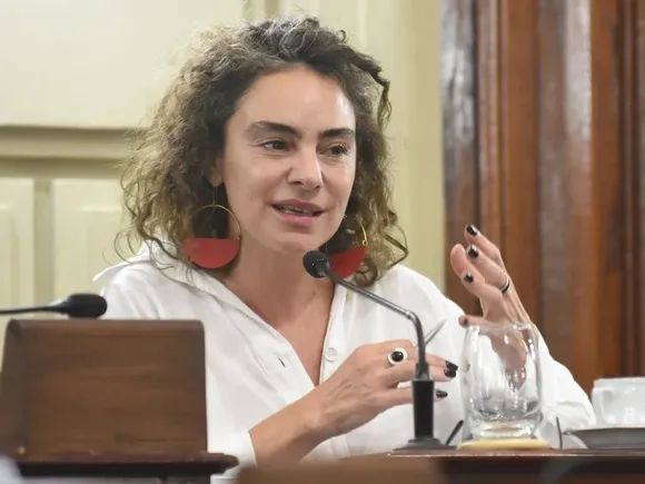 Mónica Peralta sobre la importancia de que la política tenga contacto con la gente: "Es una experiencia muy necesaria"