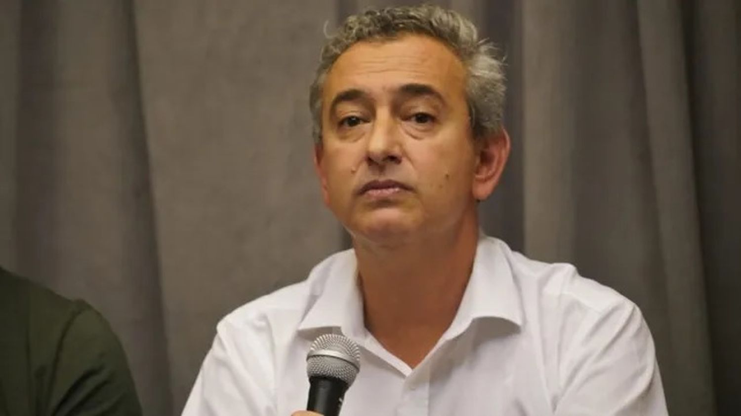 Más de 40 intendentes llevaron al Congreso el reclamo por los subsidios al transporte