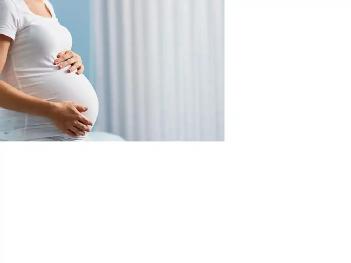 Autorizaron que una amiga geste el bebé de una pareja