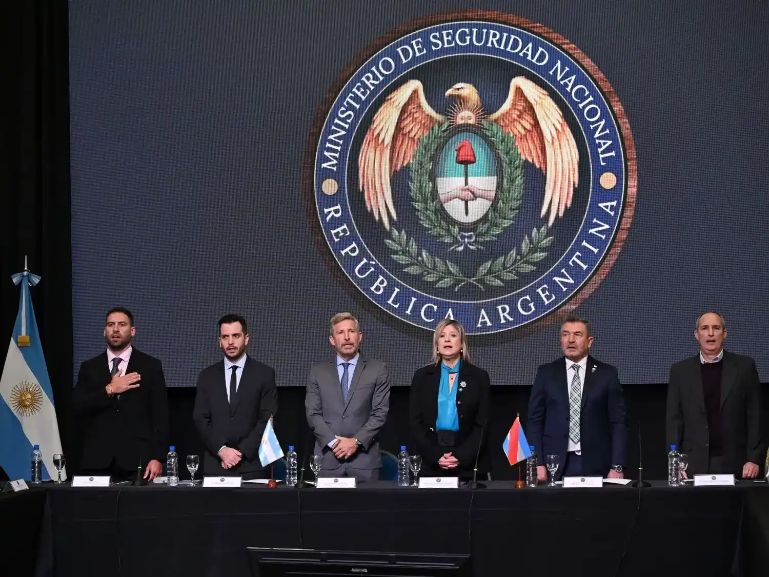Frigerio encabezó en Paraná la apertura del Consejo Federal de Seguridad Interior
