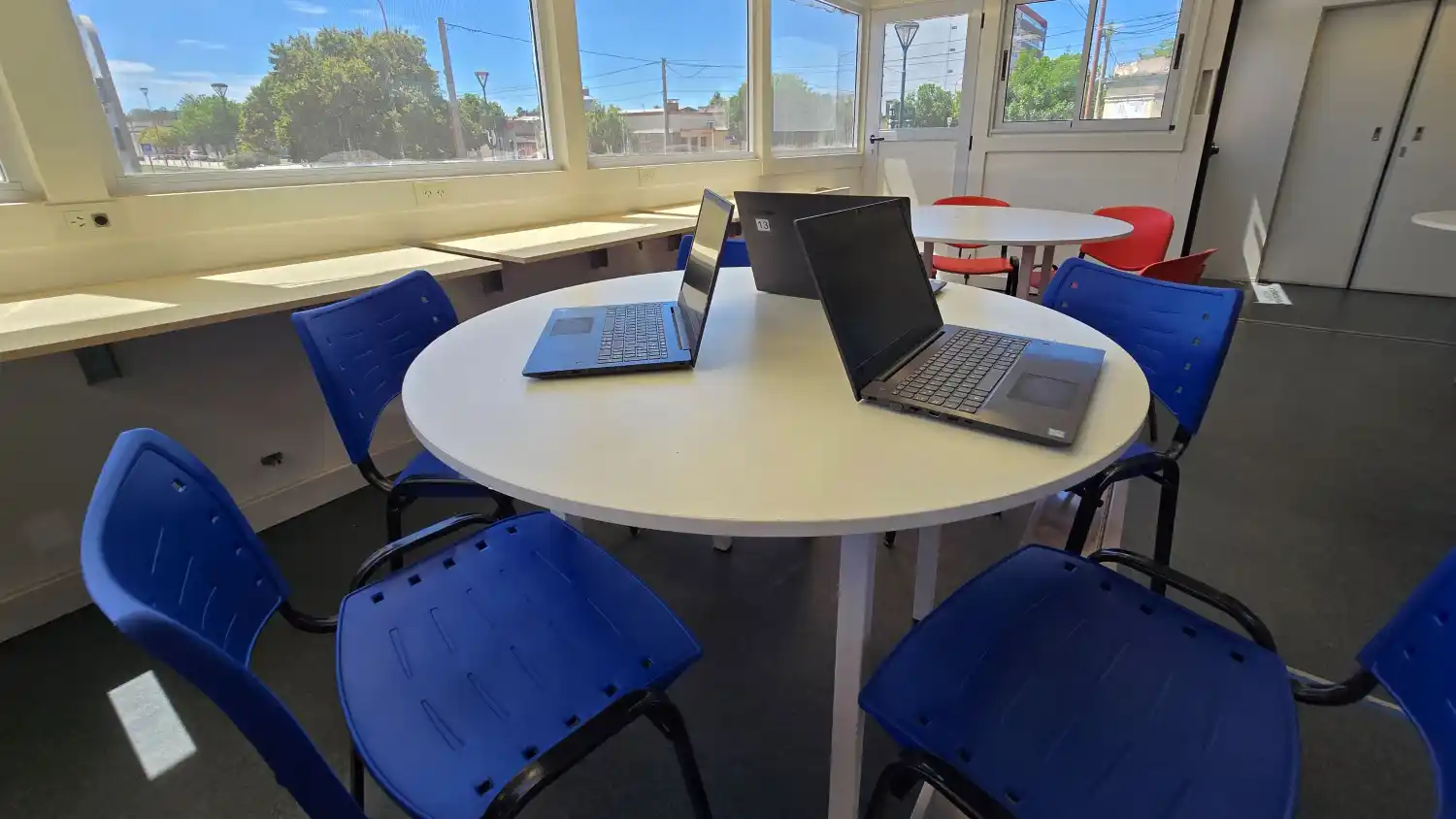 La Francia: Aula de Taller Móvil 2