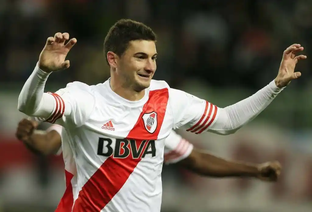 Alario en los planes de Corinthians