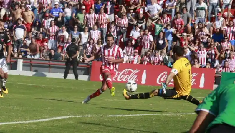  ¿Lucas Gamba de Unión a Estados Unidos?