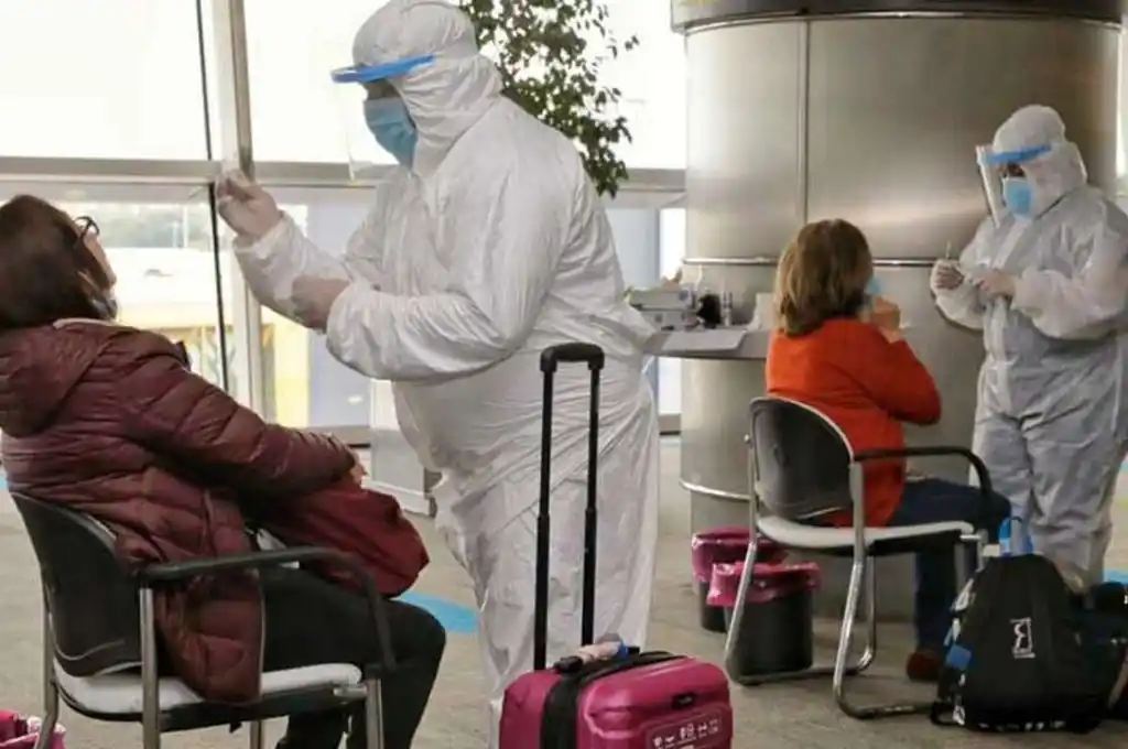 Detectan la variante Delta en un pasajero proveniente de Estados Unidos