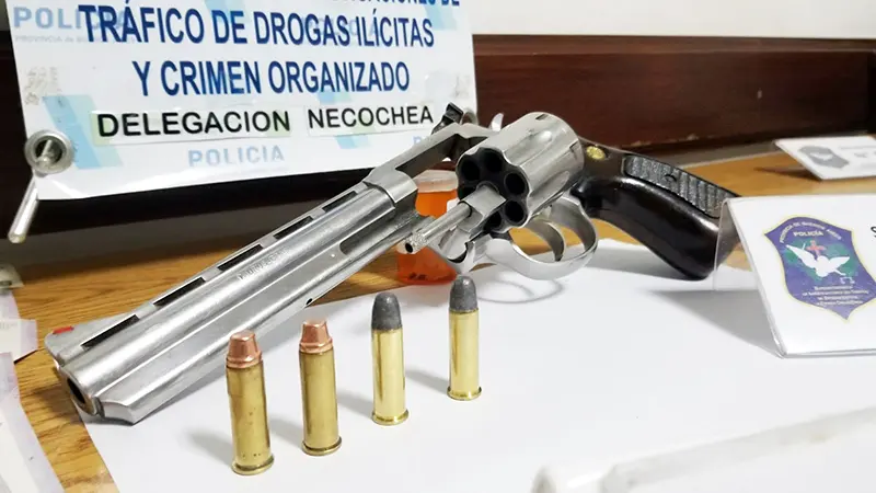 Acusan a dos hermanos por la venta de drogas en el barrio Los Tilos