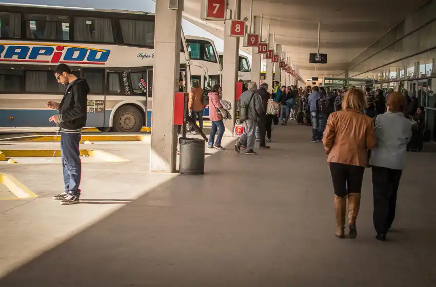En Retiro, adicionaron 100 micros hacia Mar del Plata