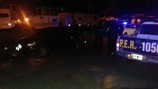 Dos menores corrían picadas por la ciudad y le sacaron los autos