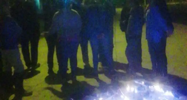 Abuso en Santa Lucía: Padres de víctimas protestan contra la decisión de la Justicia de no detener al acusado