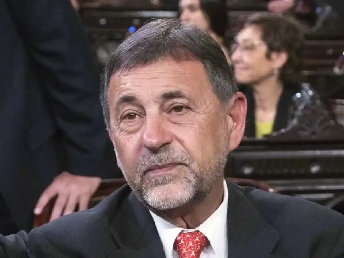 "No hablo con Cristina y no hay relación, pero la política nos une para ganarle a Macri"