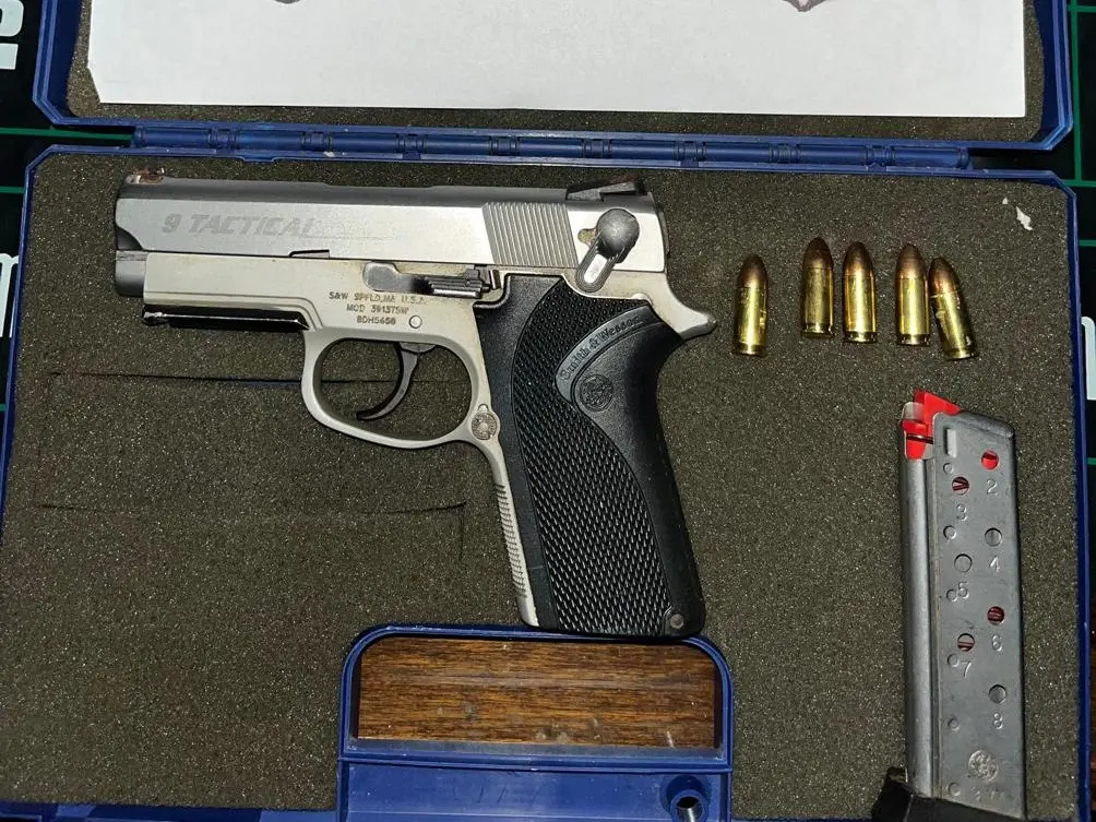 Arma secuestrada.
