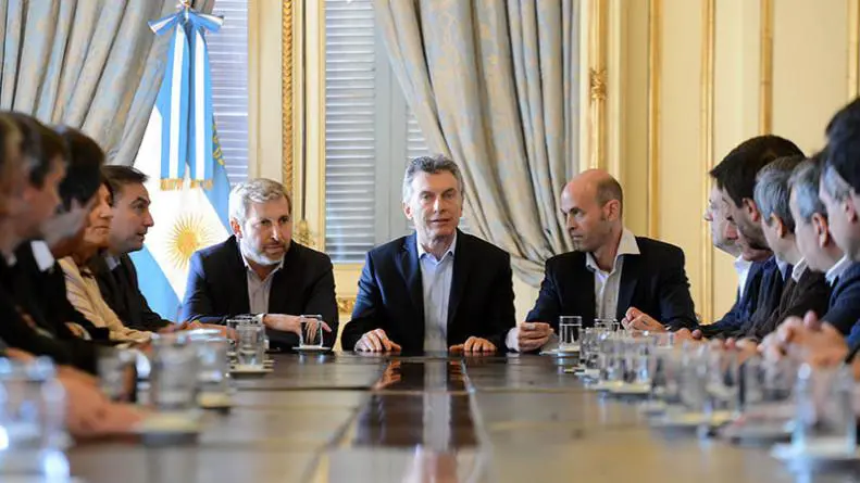 Macri empuja al gabinete para recuperar la iniciativa