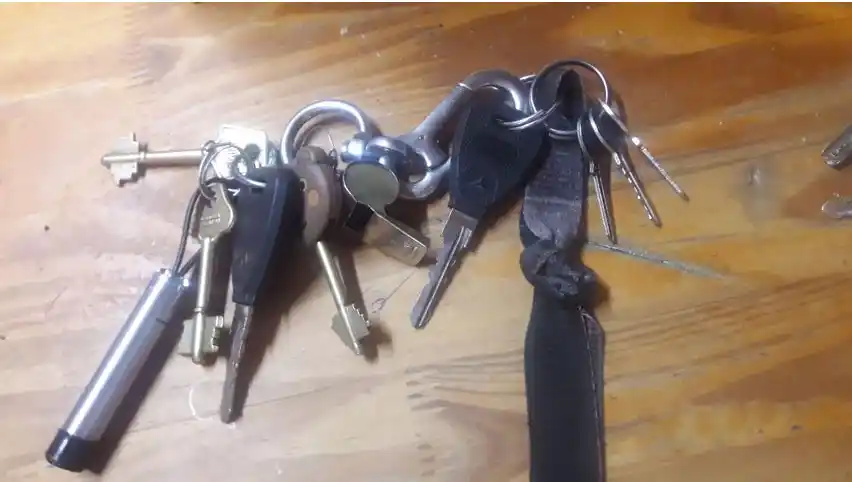 Encontraron llaves en Mitre y 1001