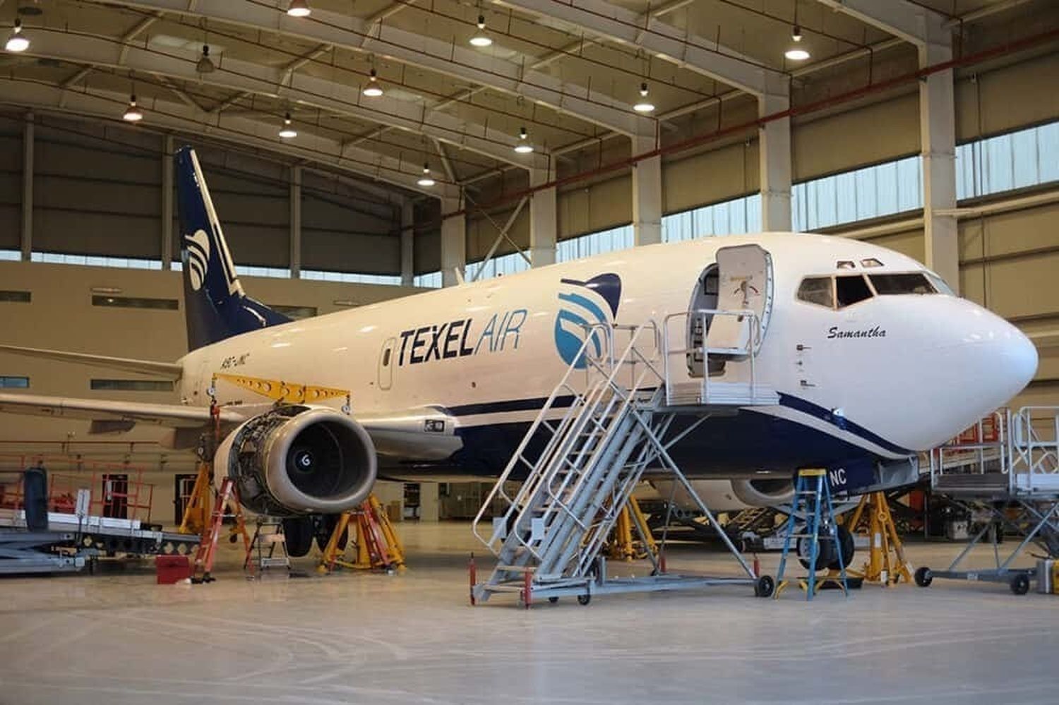 Texel Air recibe el primer Boeing 737-700 FlexCombi del mundo