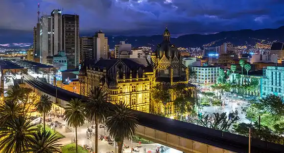 Escándalo por videos sexuales grabados en zonas públicas antioqueñas