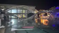 El violento temporal destrozó el techo del hospital de Benito Juárez