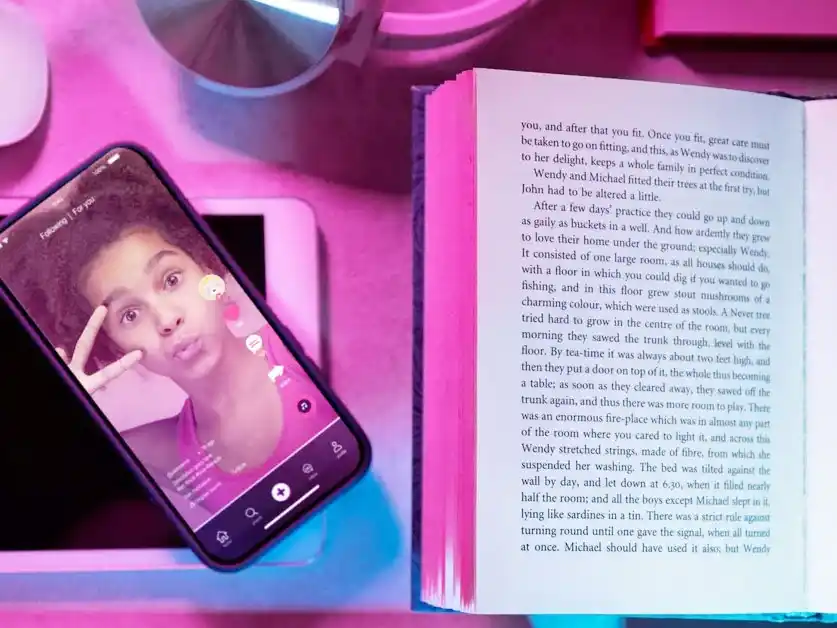 BookTok impulsa una nueva forma de leer y recomendar libros en Argentina