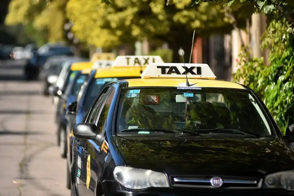 General Pueyrredón: Ya rige en los taxis y remises el aumento de tarifas y el plus nocturno