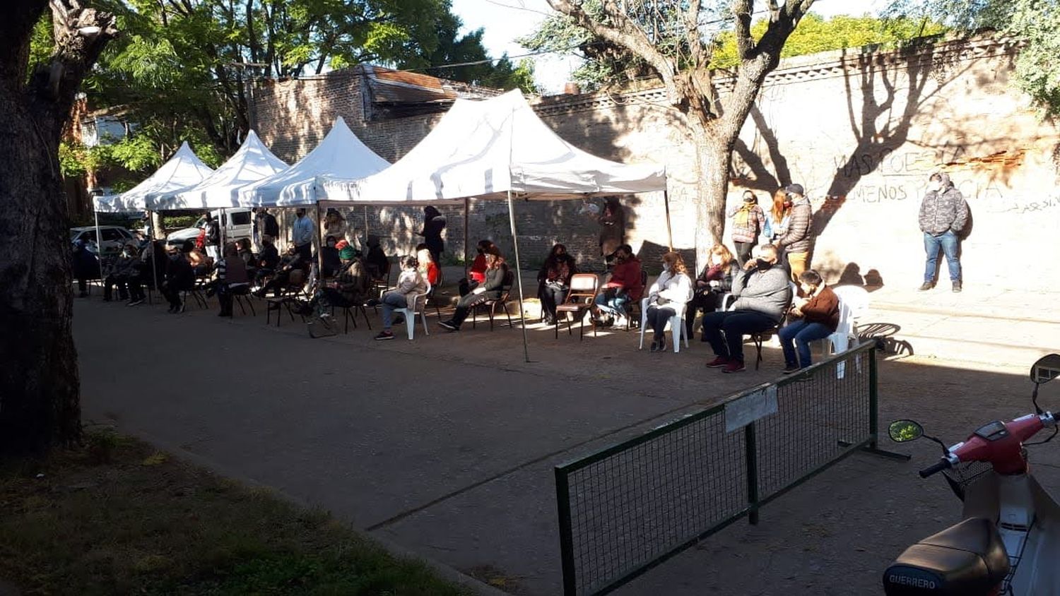 Vacunación contra el coronavirus: aplicaron casi 35 mil primeras dosis