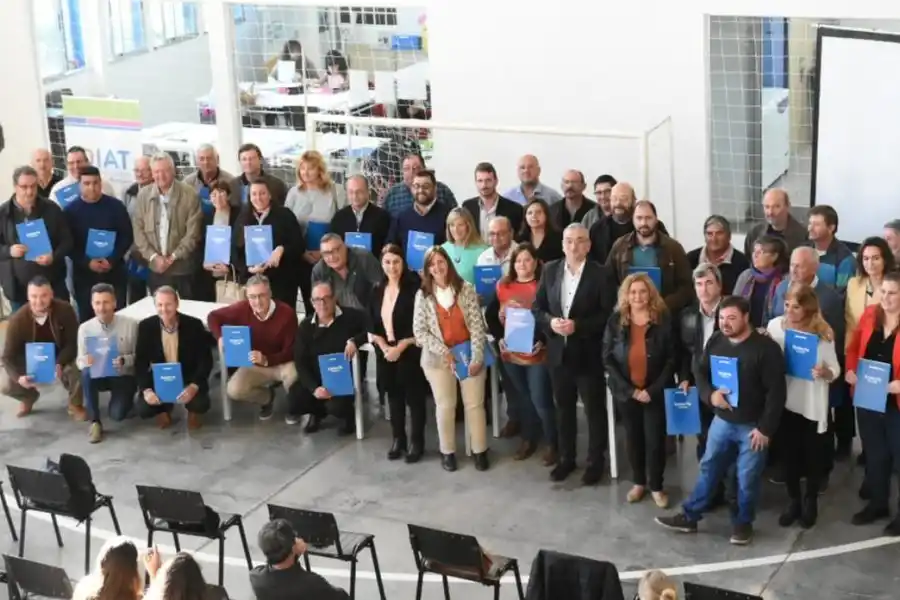 Municipios y Comunas firman convenios para la implementación de Programas de Prevención en Niñez y Adolescencia