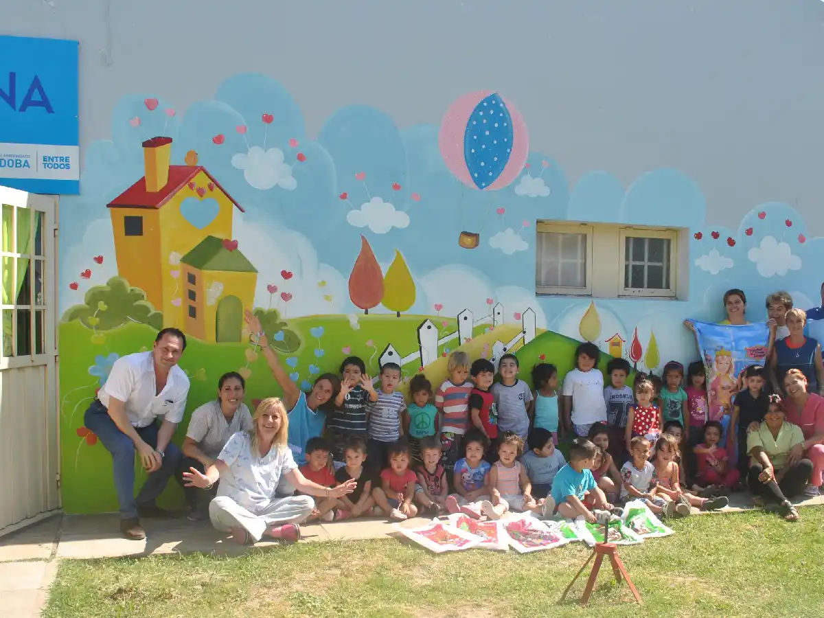 Los chicos de guarderías municipales   recibieron su regalo de Navidad  