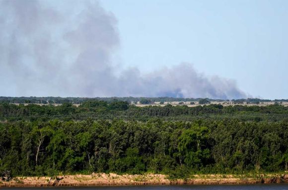 De no creer: otra vez se registraron incendios en las islas y volvieron a tapar de humo a Rosario