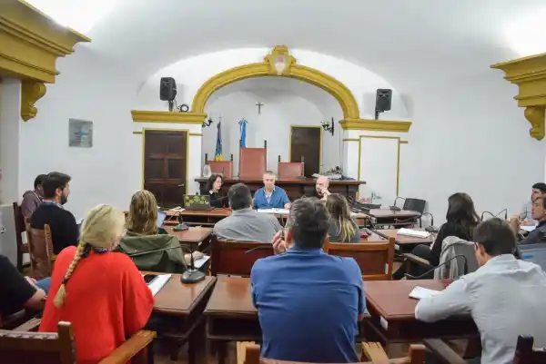 Funcionarios municipales brindaron información sobre concesiones turísticas