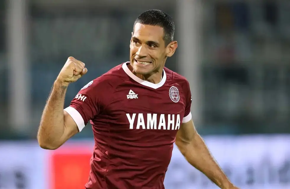 El histórico delantero de Lanús, Pepe Sand anunció: “Voy a tratar de jugar hasta fin de año”