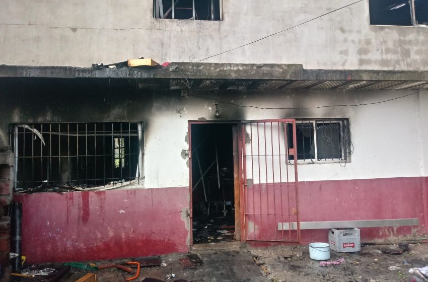 Una embarazada y sus hijas saltaron de un primer piso para escapar de un incendio