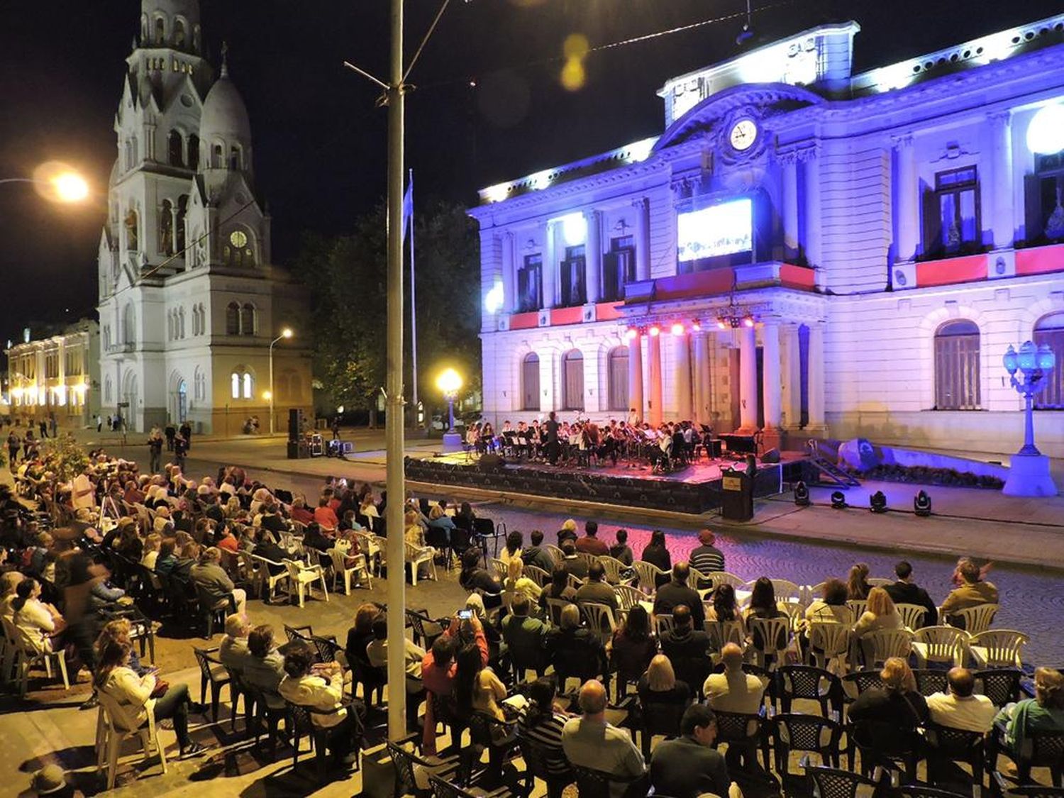 La Unicén y el Municipio realizarán un encuentro musical y artístico