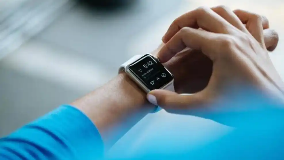 Media sanción al cambio de huso horarios