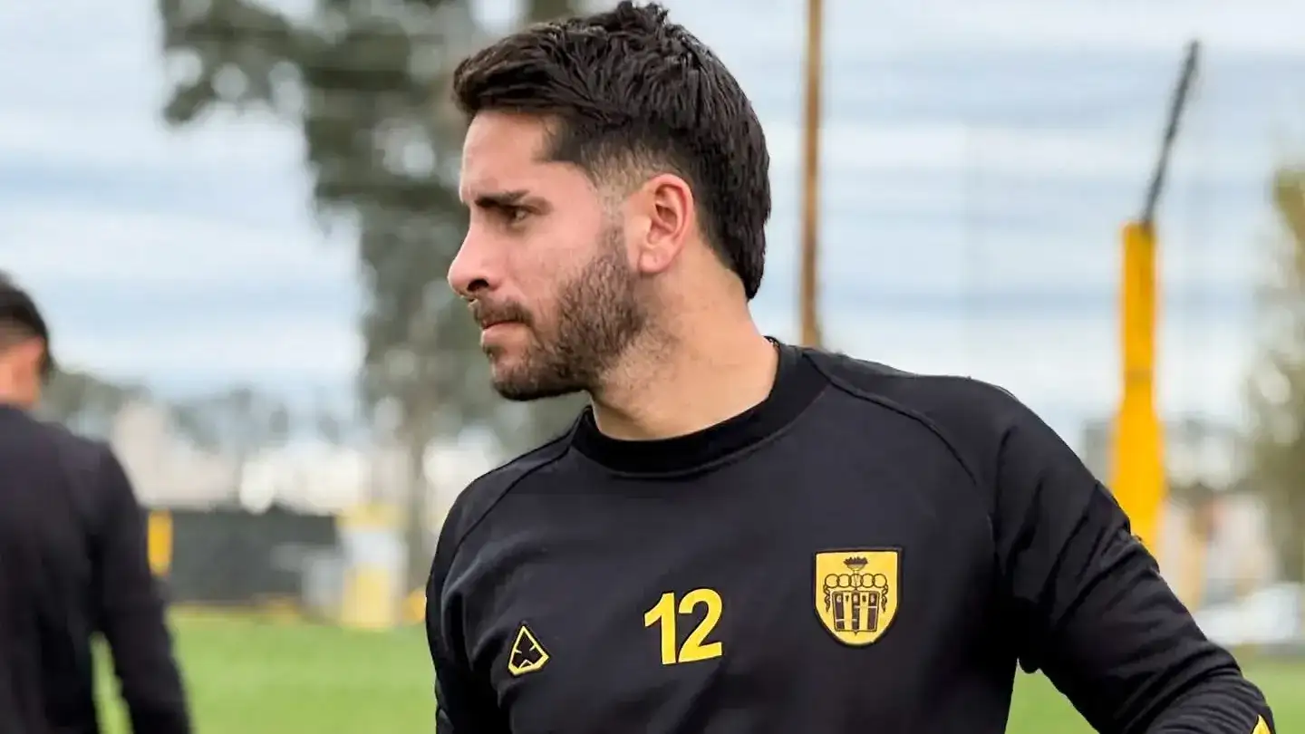 Turnes, otro que se baja del barco aurinegro